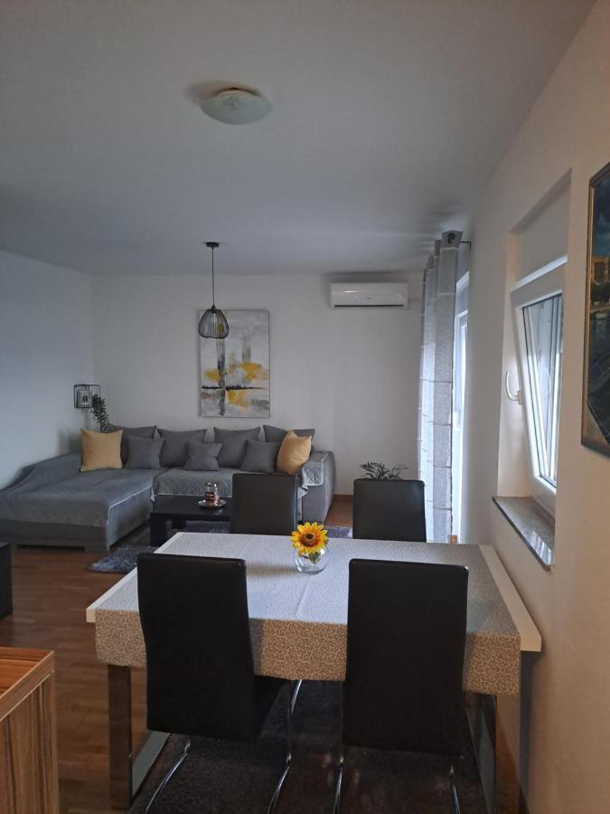 Apartment Mira Шибеник Экстерьер фото